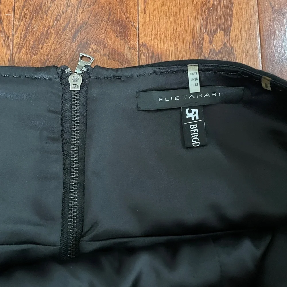 Elie Tahari Black Pencil Skirt